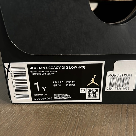 Jordan Legacy Low - Picture 2 of 9